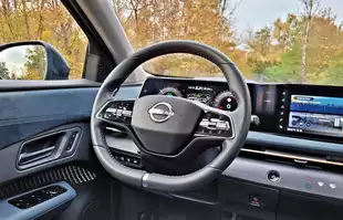 Nissan Ariya Evolve+ 394 KM e-4orce - rodzinno-sportowy elektryk