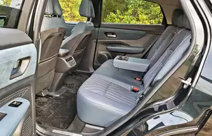 Nissan Ariya Evolve+ 394 KM e-4orce - rodzinno-sportowy elektryk