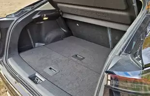 Nissan Ariya Evolve+ 394 KM e-4orce - rodzinno-sportowy elektryk