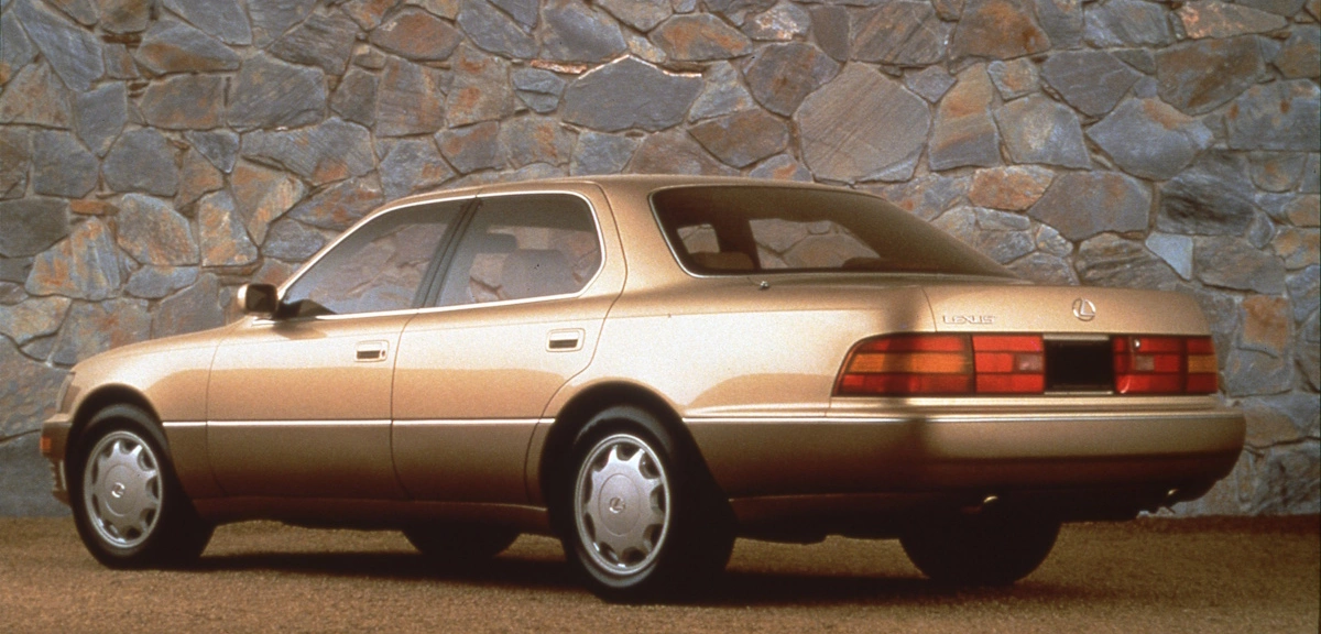 Lexus LS 400