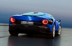 Alfa Romeo 33 Stradale wyjeżdża na drogi