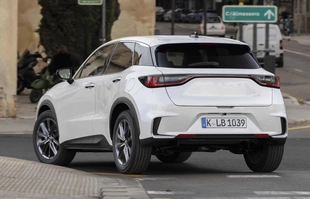 Hybrydowe SUV-y Lexusa z rekordową sprzedażą