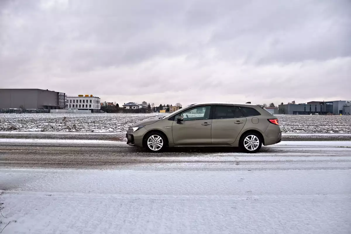 Suzuki Swace: Toyota Corolla w przebraniu czy coś więcej?