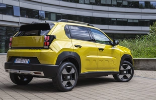 Fiat Grande Panda również spalinowy. Polskie ceny