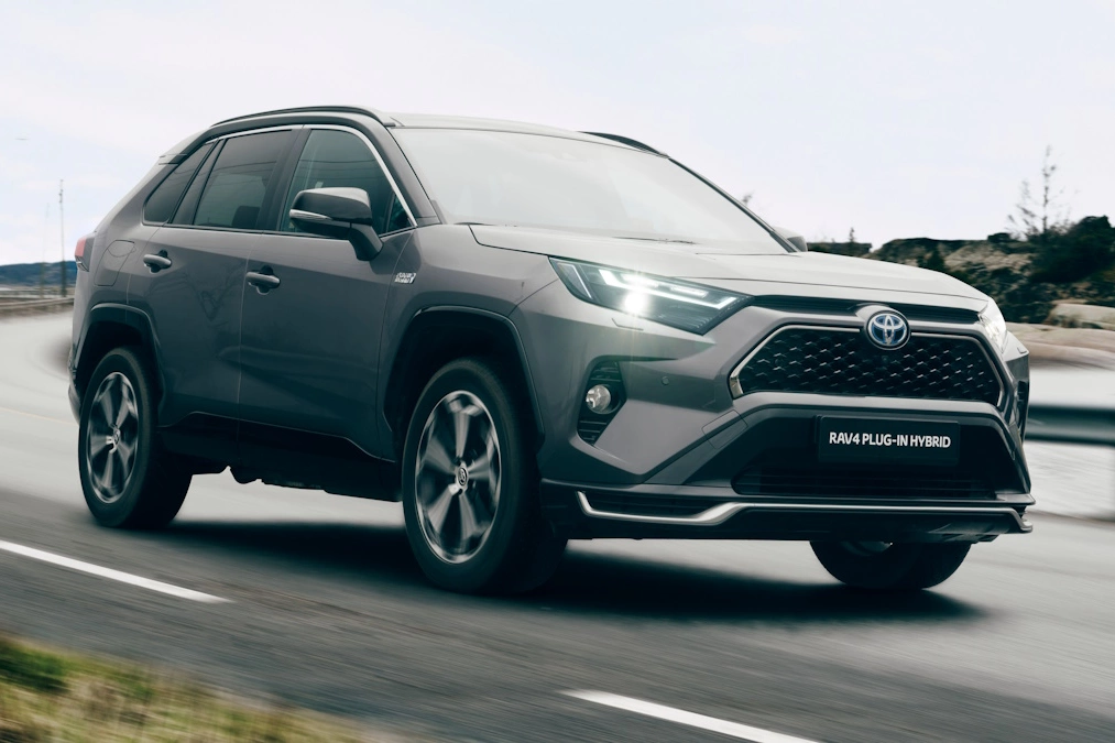 Toyota RAV4 taniej nawet o 30 tys. zł