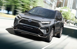 Toyota RAV4 taniej nawet o 30 tys. zł
