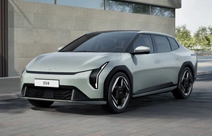 Kia EV4 na pierwszych zdjęciach