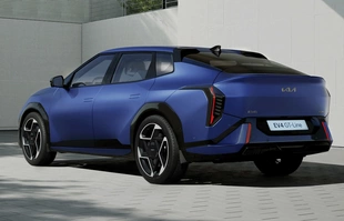 Kia EV4 na pierwszych zdjęciach