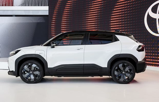 Toyota Urban Cruiser wraca. Teraz to auto elektryczne