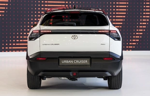 Toyota Urban Cruiser wraca. Teraz to auto elektryczne