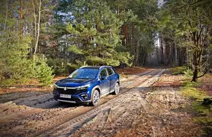 Suzuki S-Cross 1.5 DualJet 2025 | Tradycyjne podejście do nowoczesności