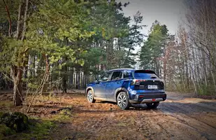Suzuki S-Cross 1.5 DualJet 2025 | Tradycyjne podejście do nowoczesności