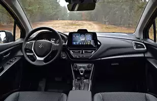 Suzuki S-Cross 1.5 DualJet 2025 | Tradycyjne podejście do nowoczesności