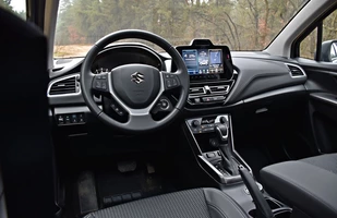 Suzuki S-Cross 1.5 DualJet 2025 | Tradycyjne podejście do nowoczesności