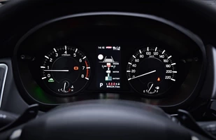 Suzuki S-Cross 1.5 DualJet 2025 | Tradycyjne podejście do nowoczesności