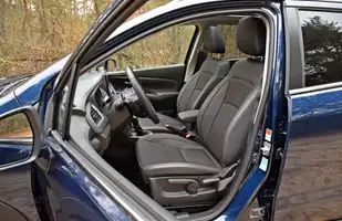 Suzuki S-Cross 1.5 DualJet 2025 | Tradycyjne podejście do nowoczesności