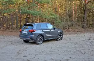 Suzuki Vitara 1.4 BoosterJet 2025 - ani myśli zejść ze sceny