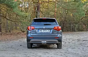 Suzuki Vitara 1.4 BoosterJet 2025 - ani myśli zejść ze sceny