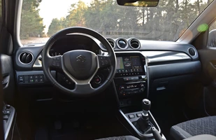 Suzuki Vitara 1.4 BoosterJet 2025 - ani myśli zejść ze sceny
