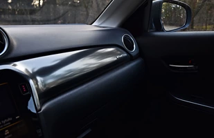 Suzuki Vitara 1.4 BoosterJet 2025 - ani myśli zejść ze sceny