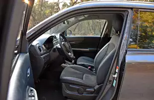 Suzuki Vitara 1.4 BoosterJet 2025 - ani myśli zejść ze sceny