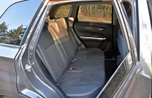 Suzuki Vitara 1.4 BoosterJet 2025 - ani myśli zejść ze sceny