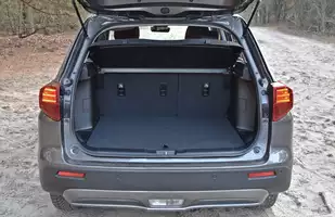 Suzuki Vitara 1.4 BoosterJet 2025 - ani myśli zejść ze sceny