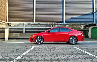 Skoda Octavia RS 2025 - Czy samochód może mieć za dużo mocy?