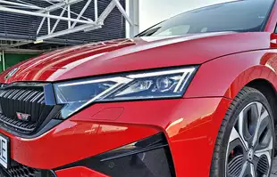 Skoda Octavia RS 2025 - Czy samochód może mieć za dużo mocy?