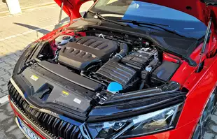 Skoda Octavia RS 2025 - Czy samochód może mieć za dużo mocy?