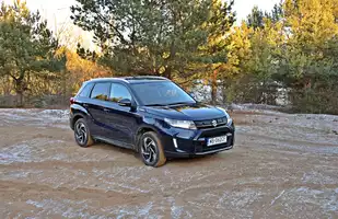 Suzuki Vitara 1.5 DualJet Hybrid 2025 | Wyróżnia się na tle rywali