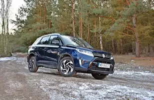 Suzuki Vitara 1.5 DualJet Hybrid 2025 | Wyróżnia się na tle rywali