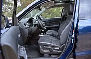 Suzuki Vitara 1.5 DualJet Hybrid 2025 | Wyróżnia się na tle rywali