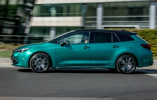 Hybrydowa Toyota Corolla przebojem w Polsce