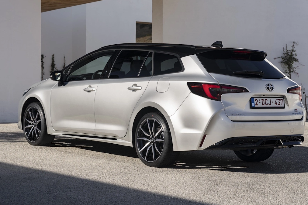 Ostatni moment zakup benzynowej Toyoty Corolli