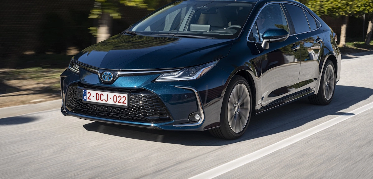 Ostatni moment zakup benzynowej Toyoty Corolli
