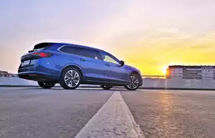 Skoda Superb PHEV Kombi | Ponad 100 km “na prądzie”