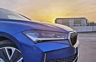 Skoda Superb PHEV Kombi | Ponad 100 km “na prądzie”