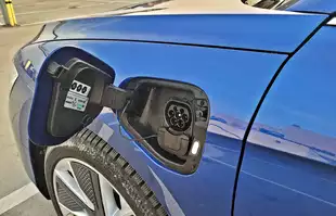 Skoda Superb PHEV Kombi | Ponad 100 km “na prądzie”