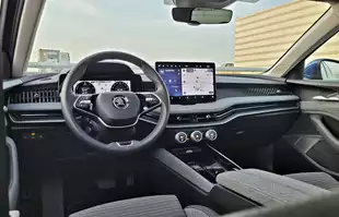 Skoda Superb PHEV Kombi | Ponad 100 km “na prądzie”