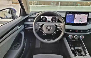 Skoda Superb PHEV Kombi | Ponad 100 km “na prądzie”