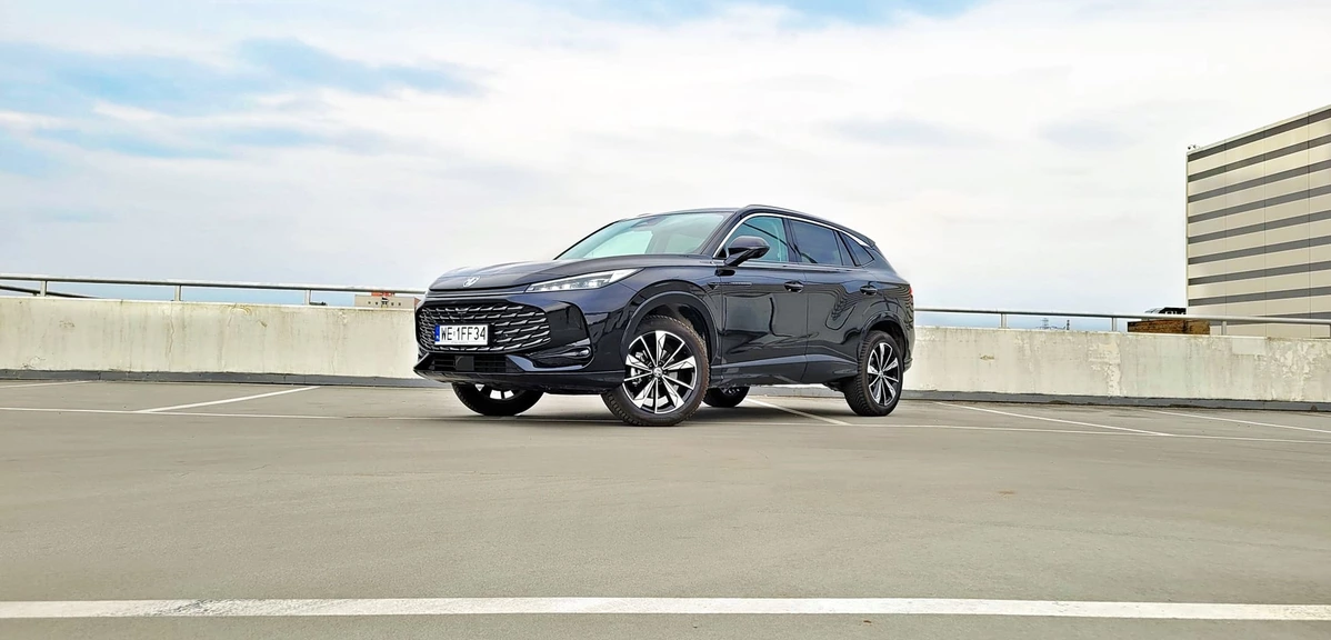 MG HS Excite | Wejście z przytupem
