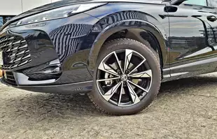 MG HS Excite | Wejście z przytupem