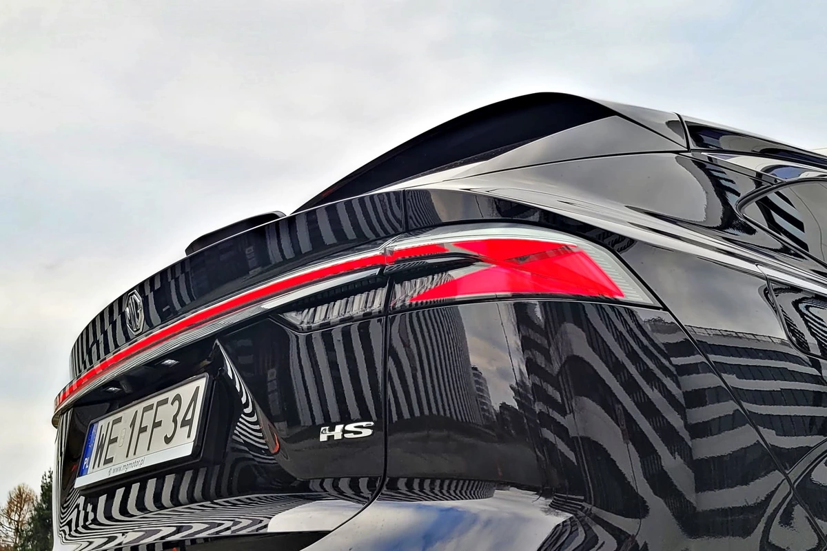 MG HS Excite | Wejście z przytupem