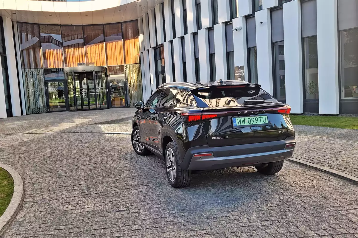 Omoda E5 | Czy ten chiński elektryczny SUV jest lepszy od europejskiej konkurencji?