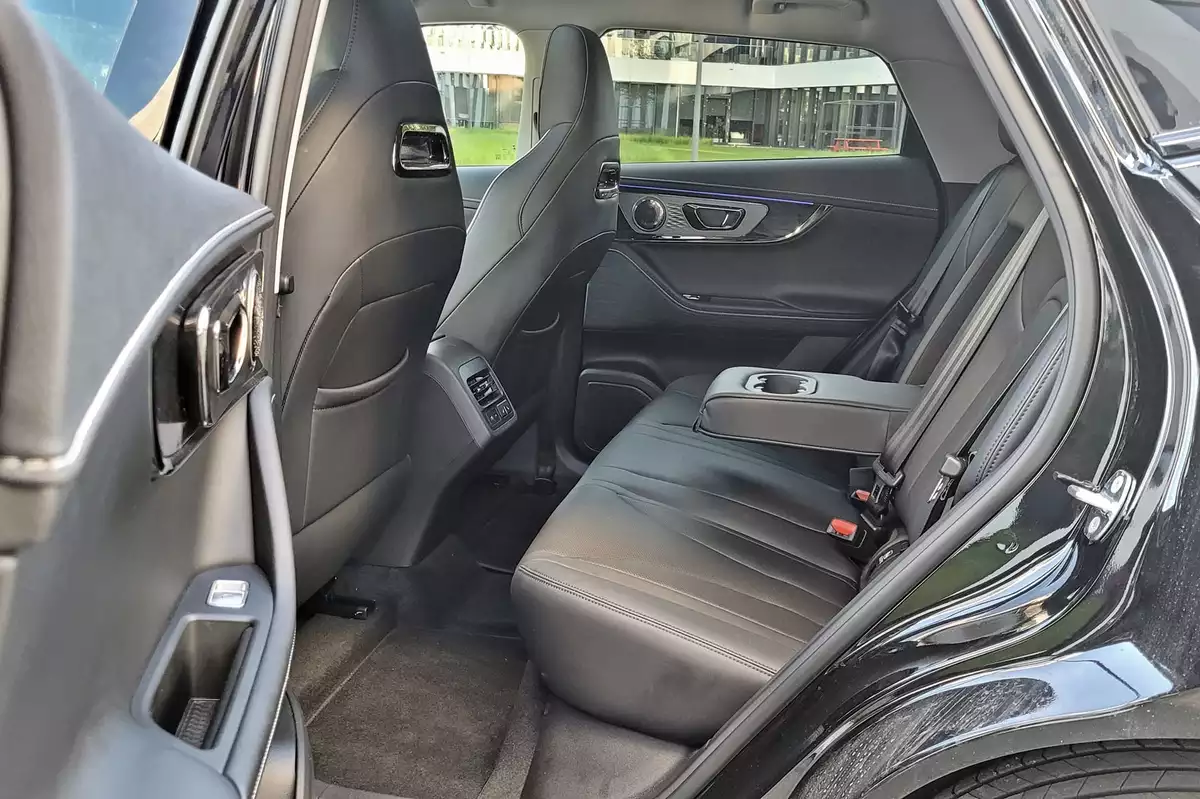 Omoda E5 | Czy ten chiński elektryczny SUV jest lepszy od europejskiej konkurencji?