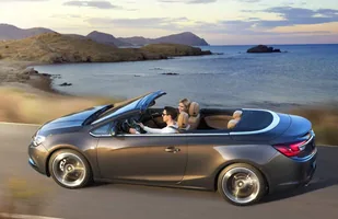 Opel Cascada w pełnej okazałości — zdjęcie 4