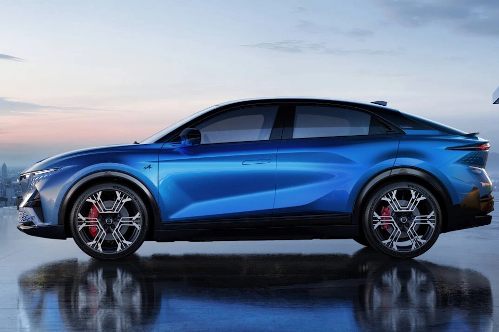 Alpine A390 oficjalnie