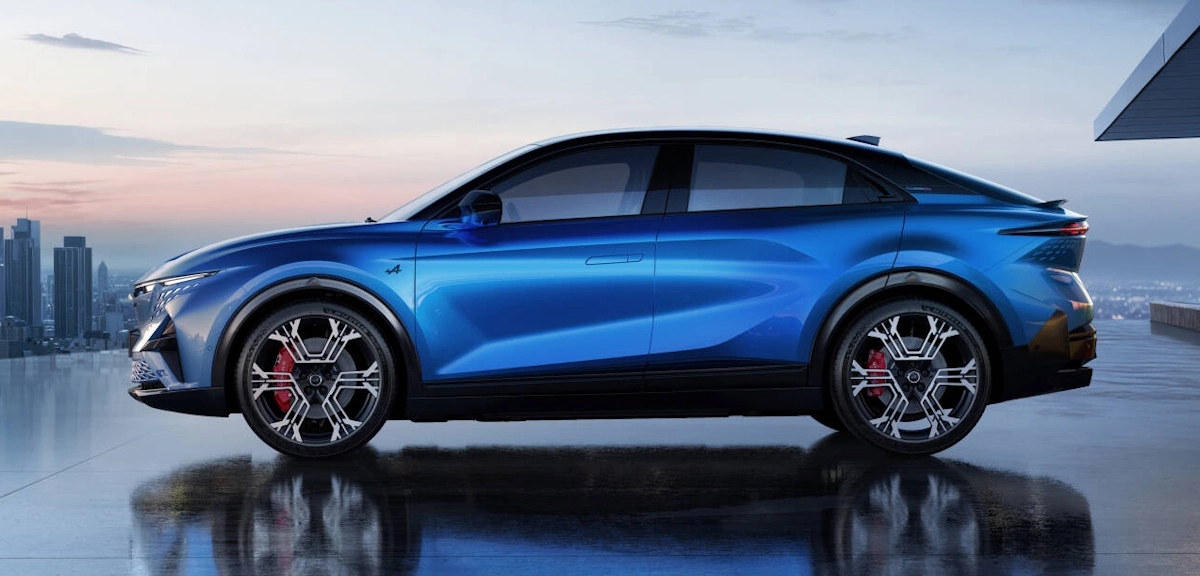 Alpine A390