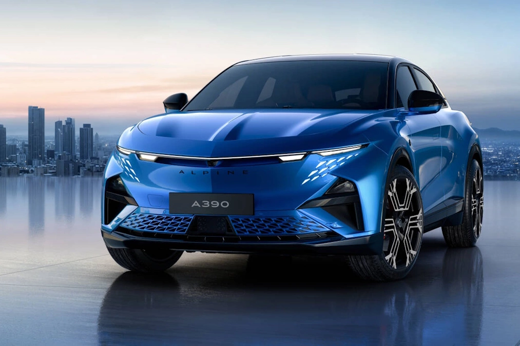 Alpine A390 oficjalnie